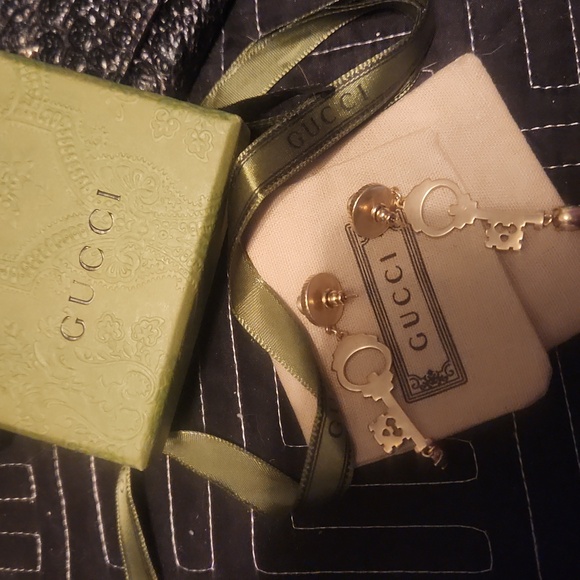 Authentic GUCCI earrings **NEW** - Picture 5 of 5